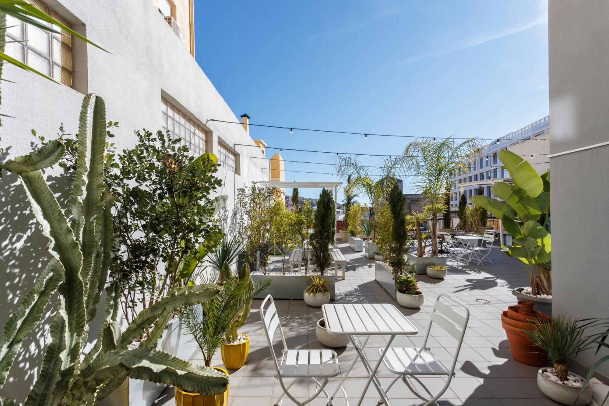 Expresso Martinis In Lisbon By Misha'S Place 4C ภายนอก รูปภาพ